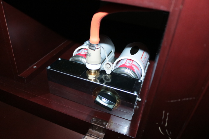 キャンピングカーバスコン