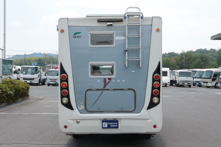 キャンピングカーバスコン