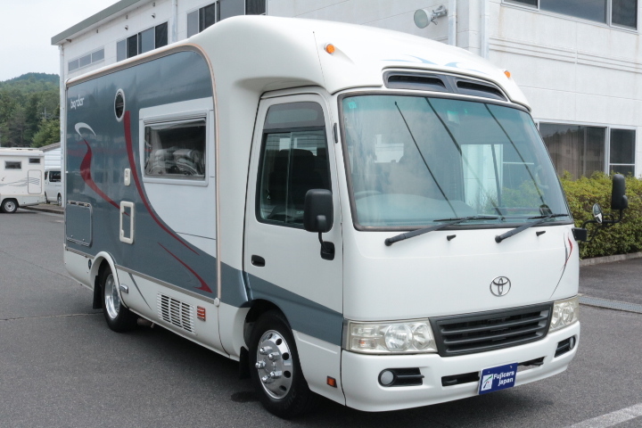 キャンピングカーバスコン