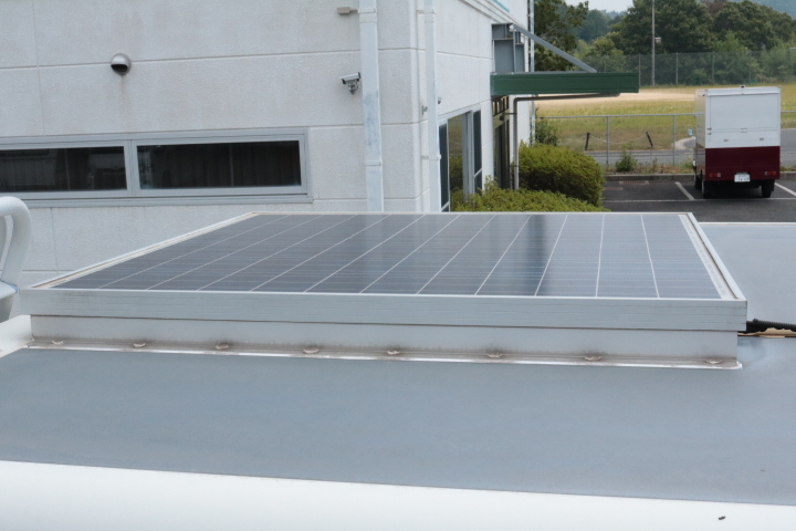 キャンピングカーバスコン