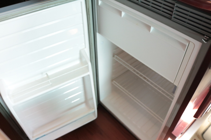 キャンピングカーバスコン