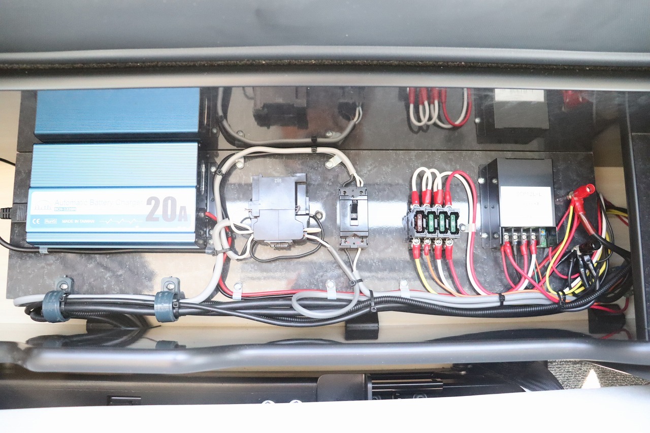 キャンピングカーバンコン