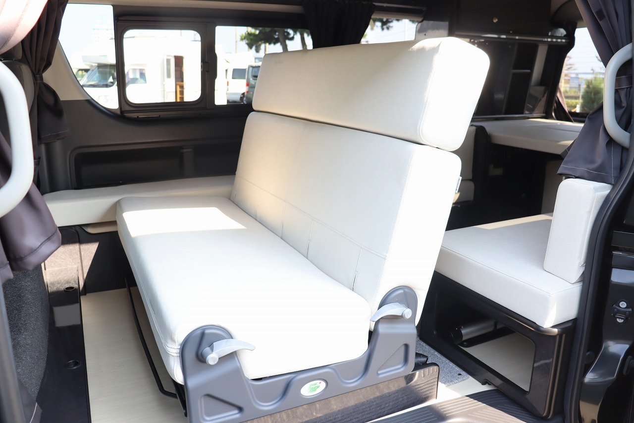 キャンピングカーバンコン