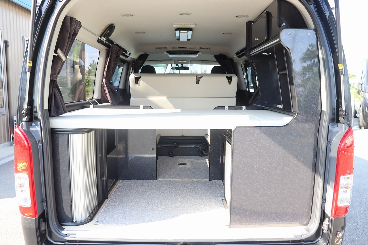 キャンピングカーバンコン