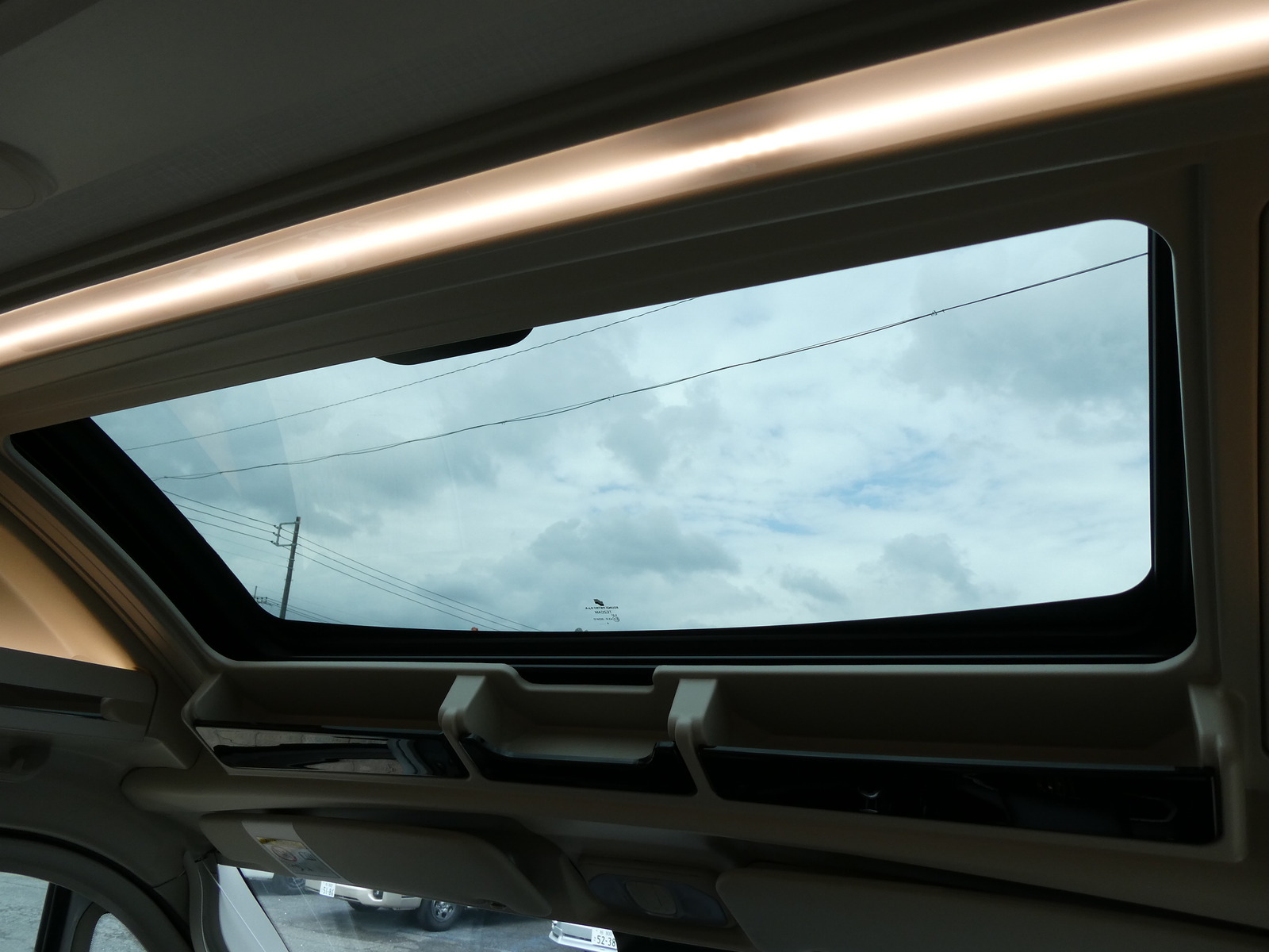 キャンピングカーバンコン