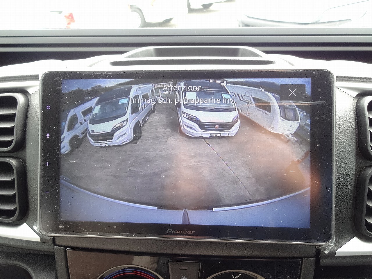 キャンピングカーバンコン