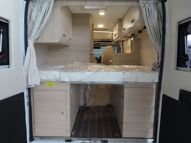 キャンピングカーバンコン