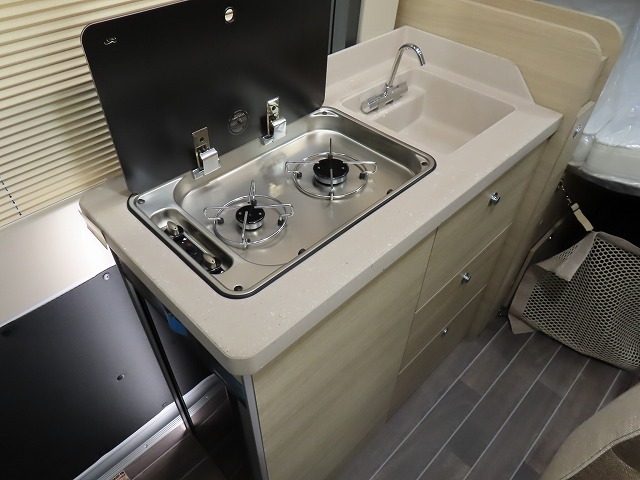 キャンピングカーバンコン