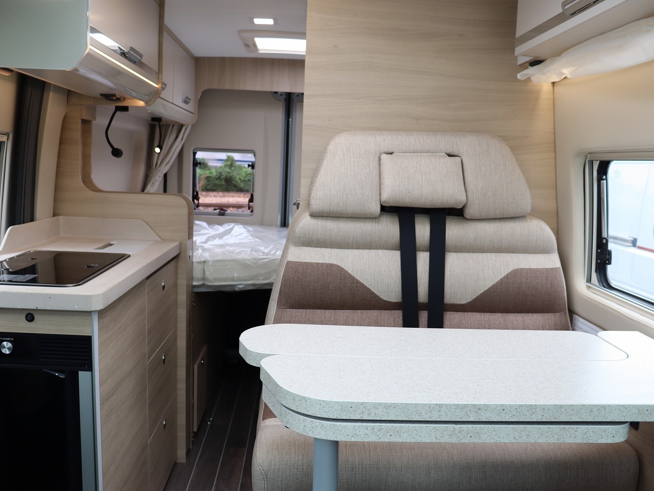 キャンピングカーバンコン