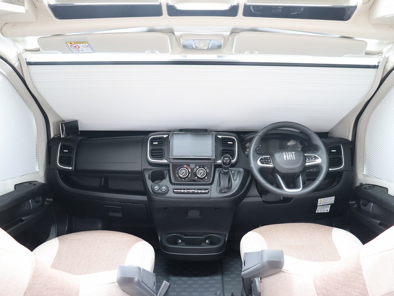 キャンピングカーバンコン