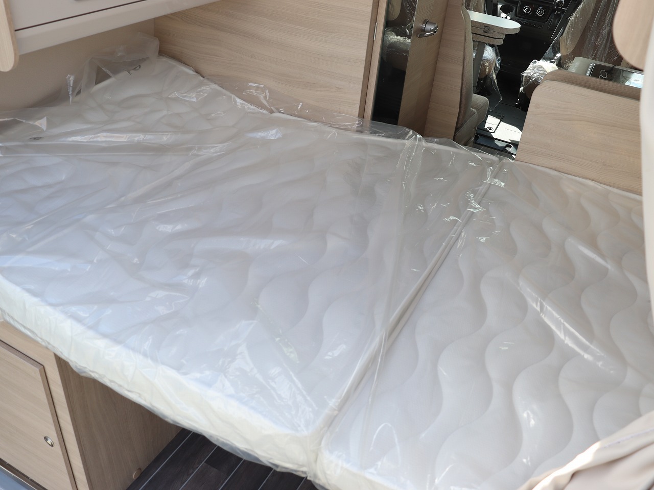 キャンピングカーバンコン