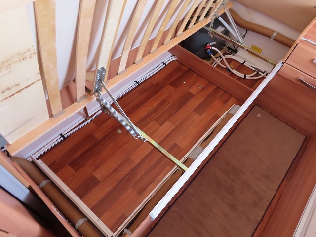 キャンピングカートレーラー