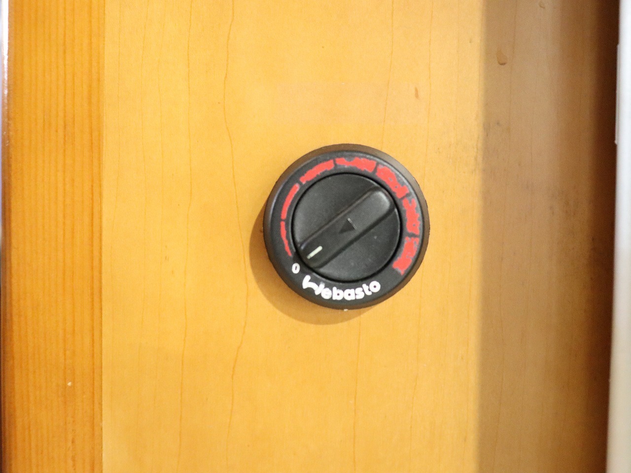 キャンピングカー軽キャンパー