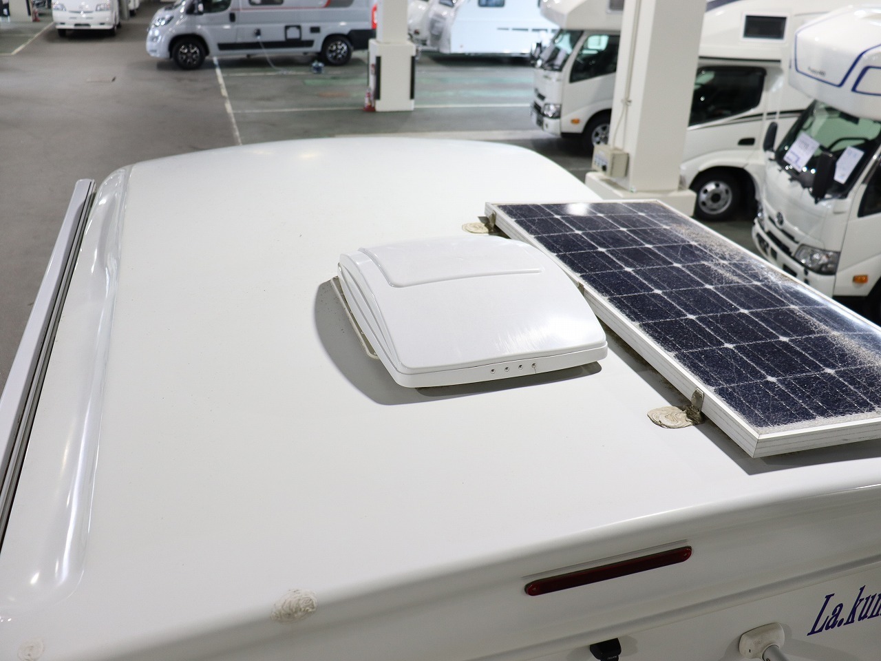 キャンピングカー軽キャンパー