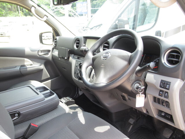 日産NV350キャラバン