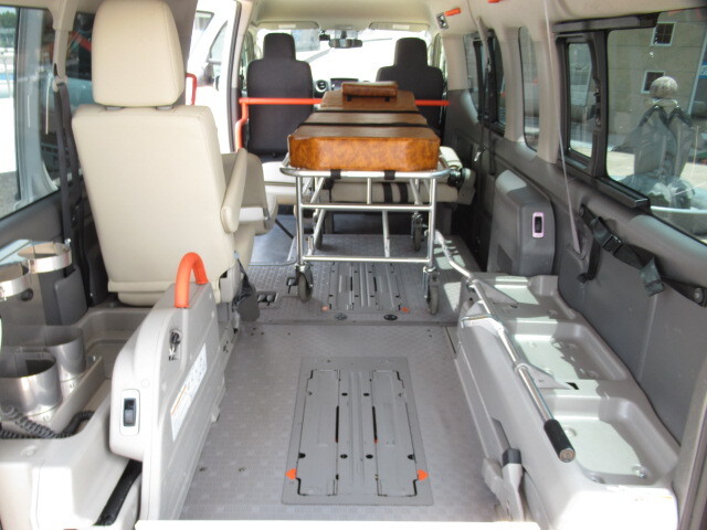 日産NV350キャラバン