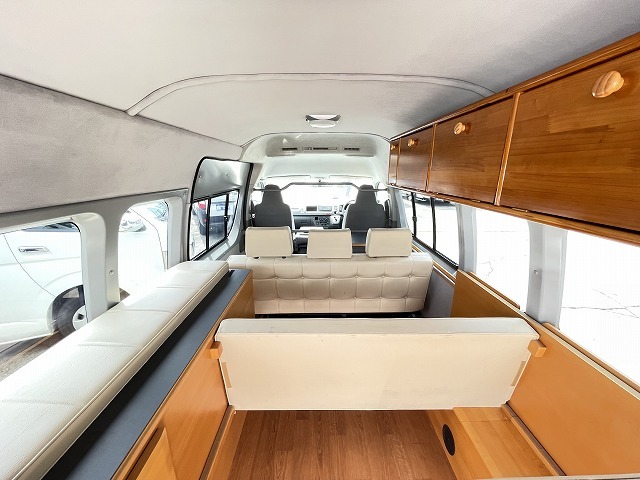 キャンピングカーバンコン