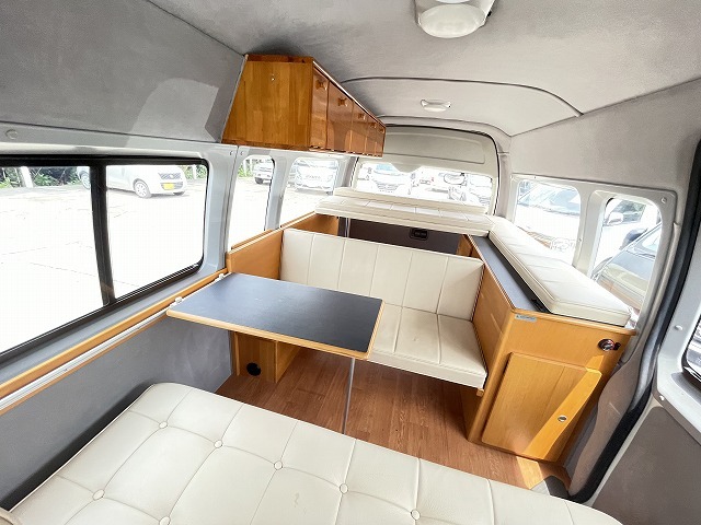 キャンピングカーバンコン