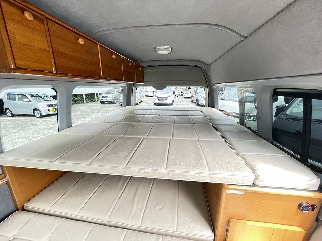 キャンピングカーバンコン