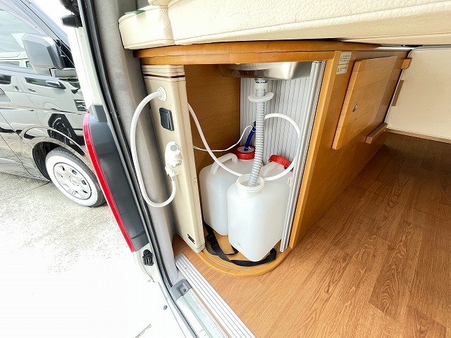 キャンピングカーバンコン