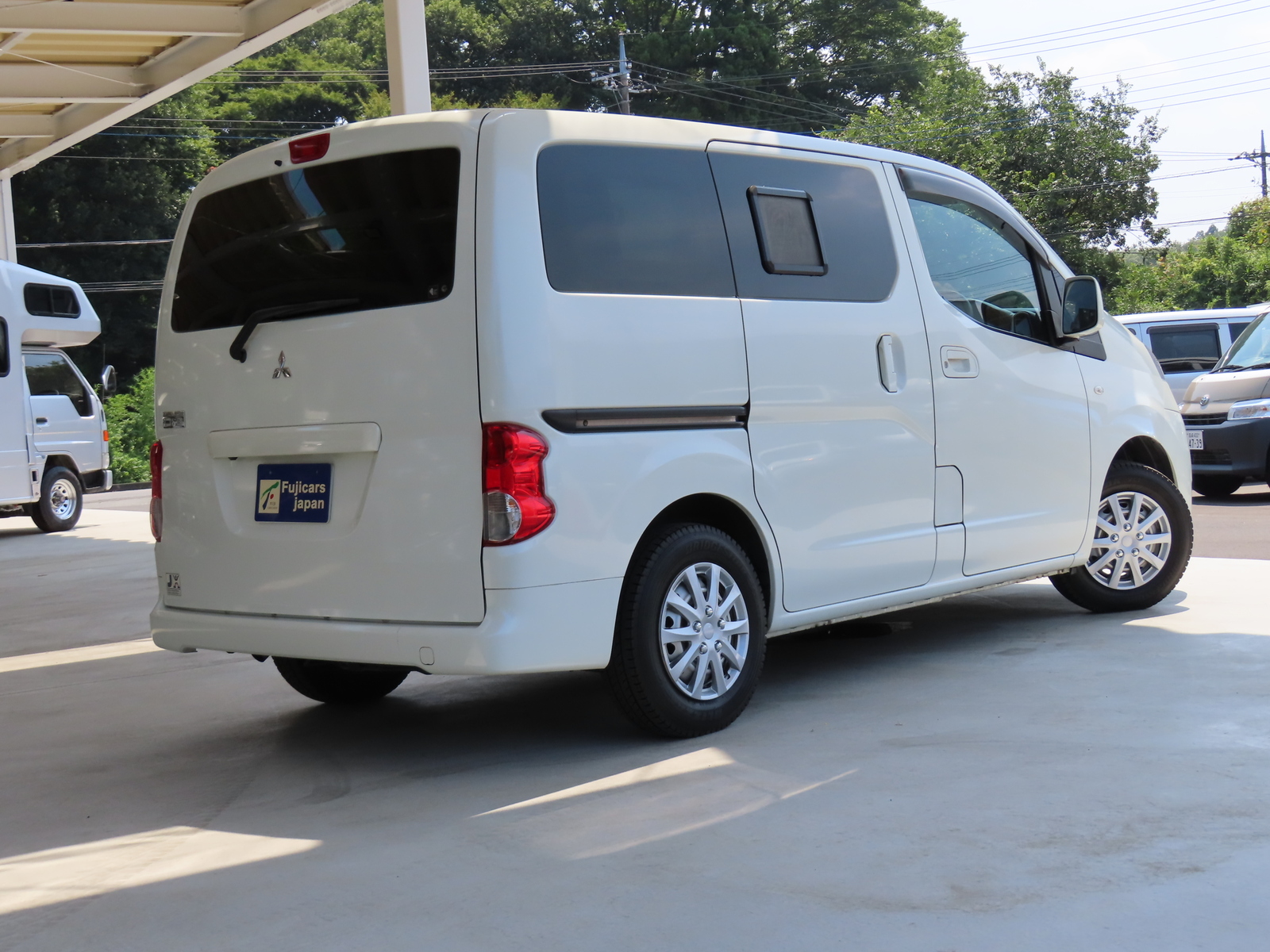 キャンピングカーバンコン