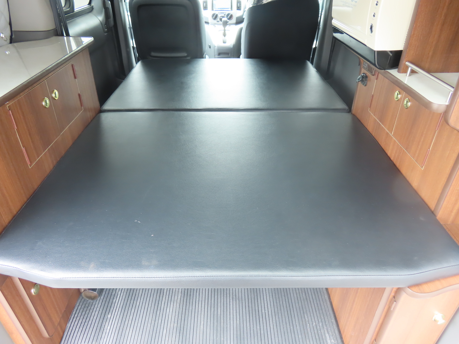 キャンピングカーバンコン