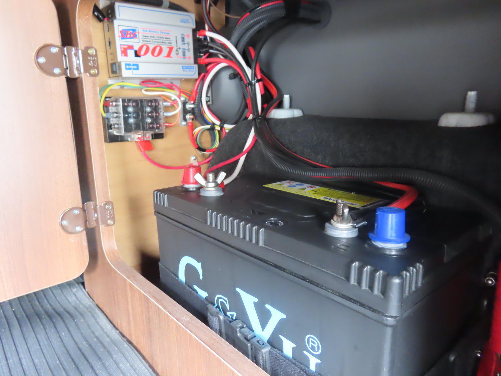 キャンピングカーバンコン