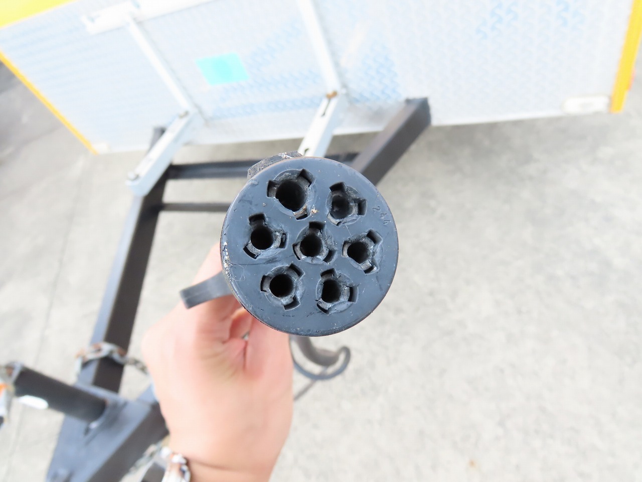 キャンピングカートレーラー