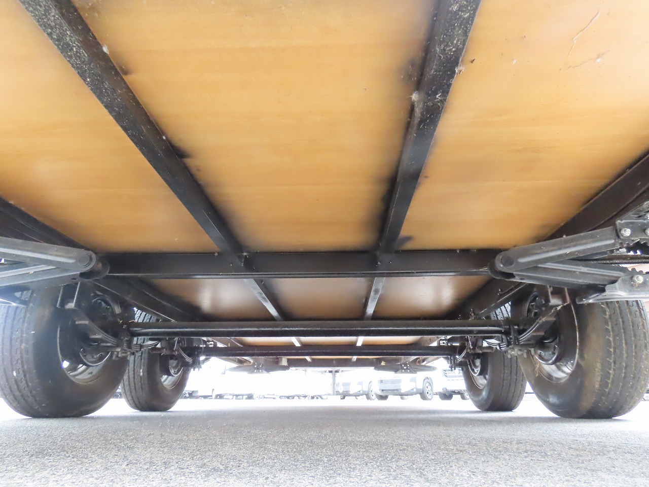 キャンピングカートレーラー