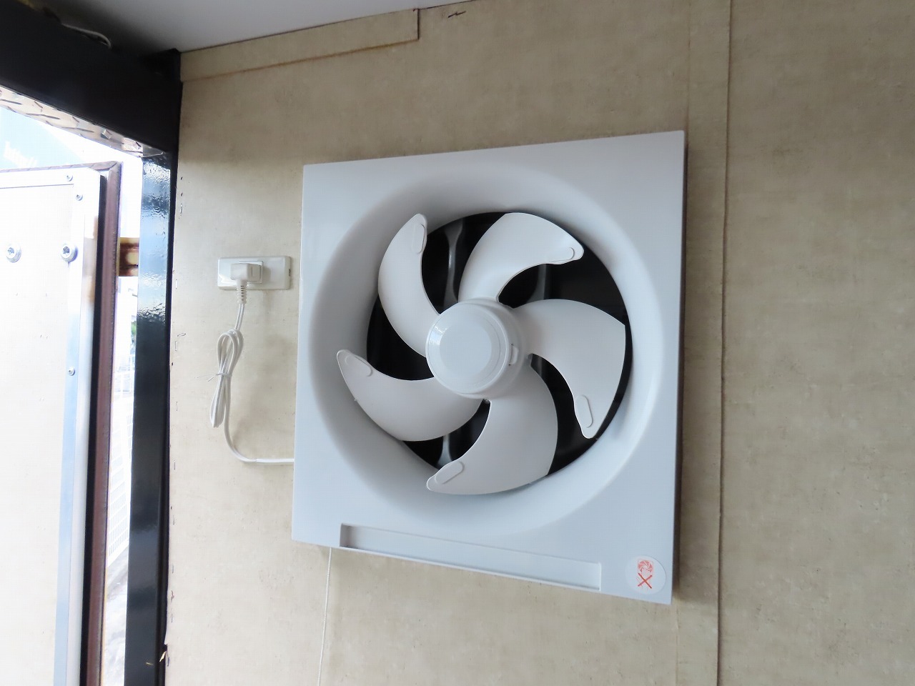 キャンピングカートレーラー