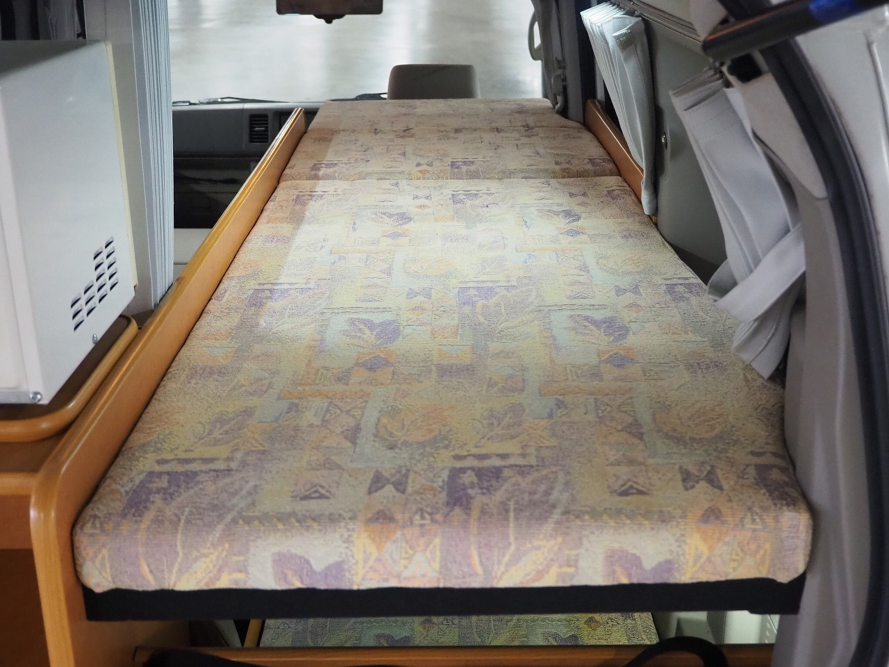 キャンピングカー軽キャンパー