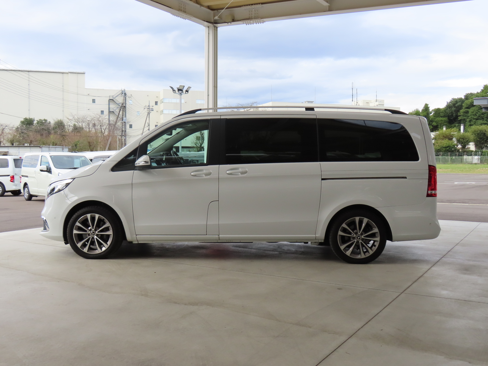 キャンピングカーバンコン