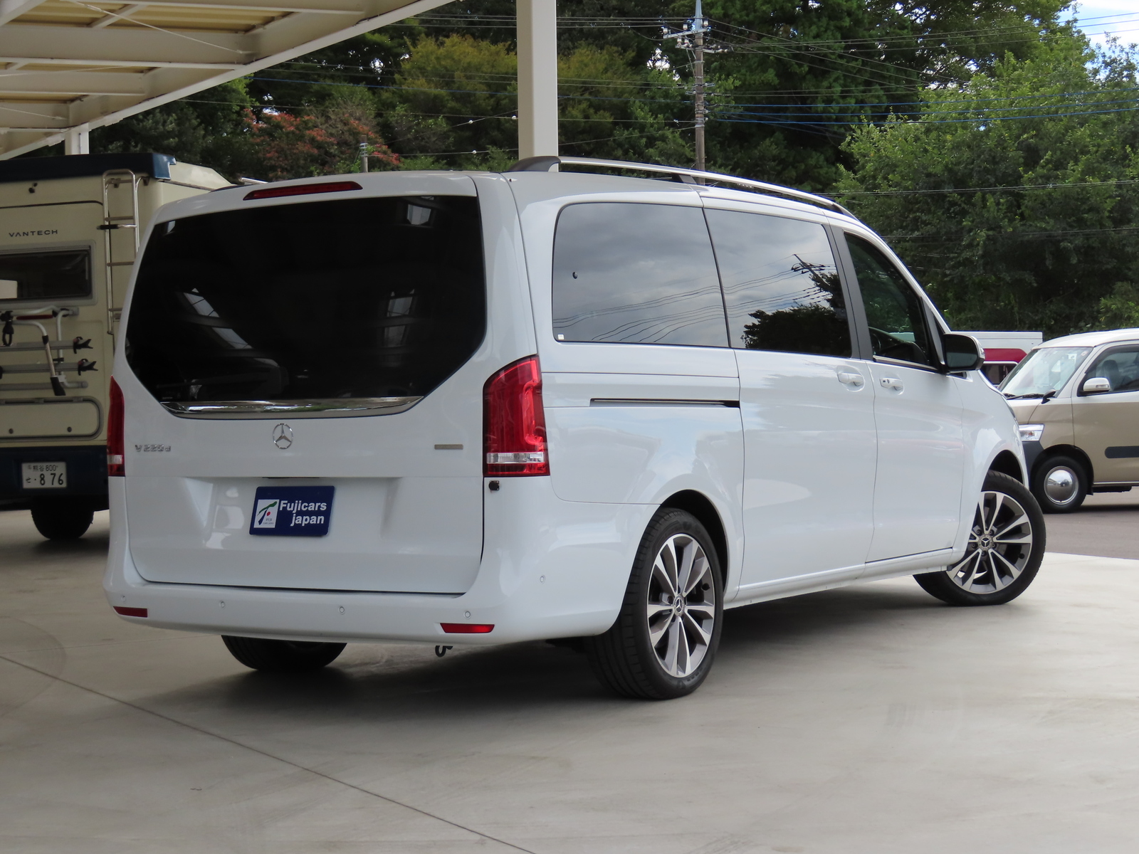 キャンピングカーバンコン