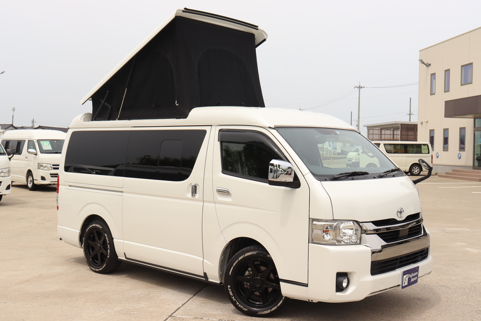 キャンピングカーバンコン