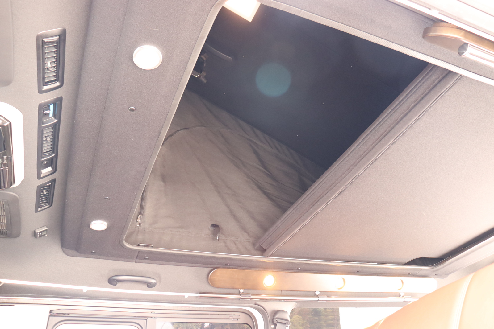 キャンピングカーバンコン