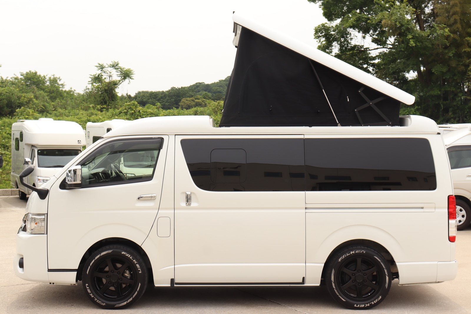 キャンピングカーバンコン