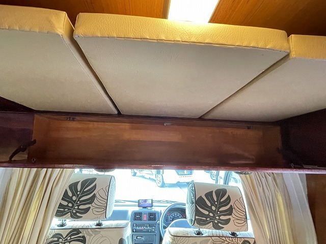 キャンピングカー軽キャンパー