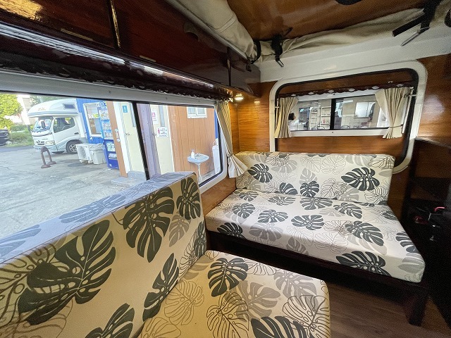 キャンピングカー軽キャンパー