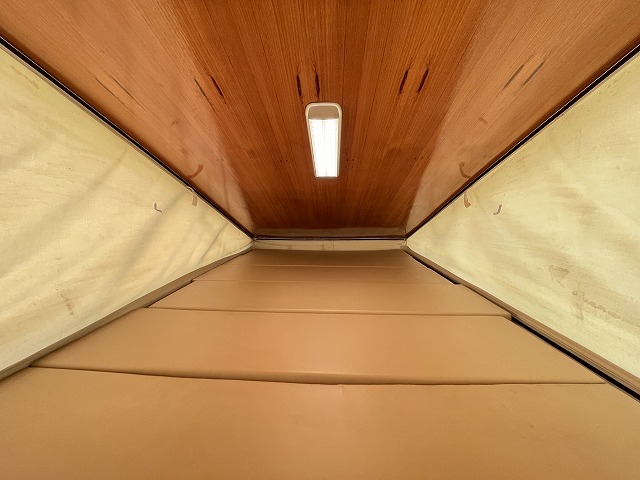 キャンピングカー軽キャンパー