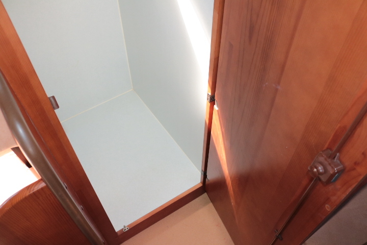 キャンピングカーキャブコン