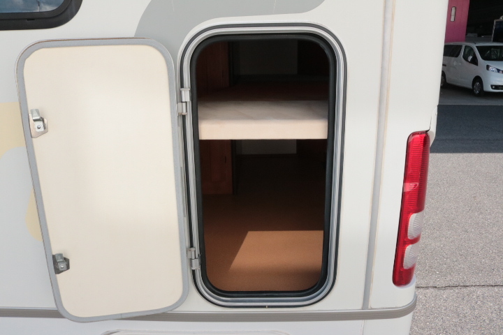 キャンピングカーキャブコン