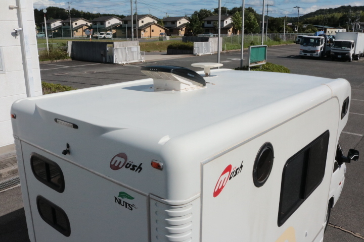 キャンピングカーキャブコン