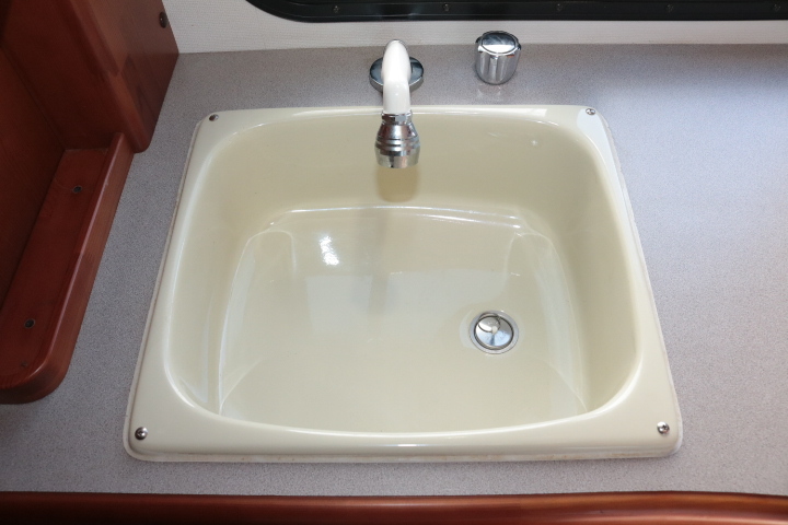 キャンピングカーキャブコン