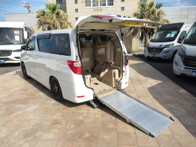 トヨタアルファード