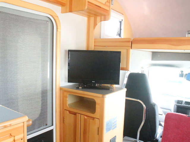 キャンピングカーキャブコン