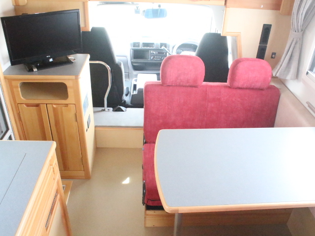 キャンピングカーキャブコン