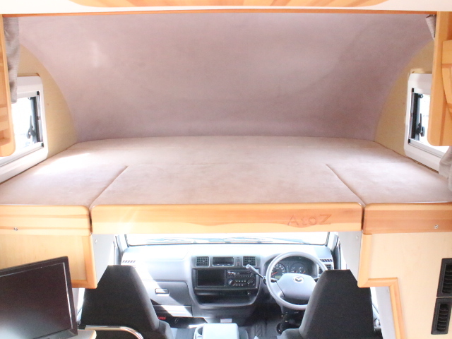 キャンピングカーキャブコン