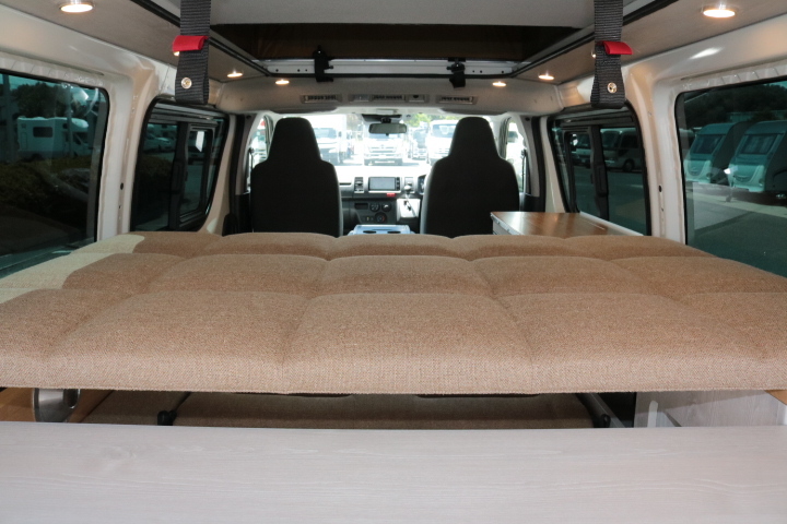 キャンピングカーバンコン