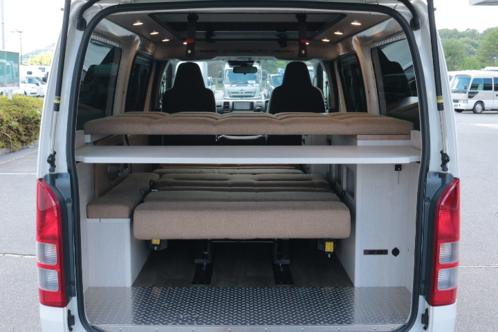 キャンピングカーバンコン