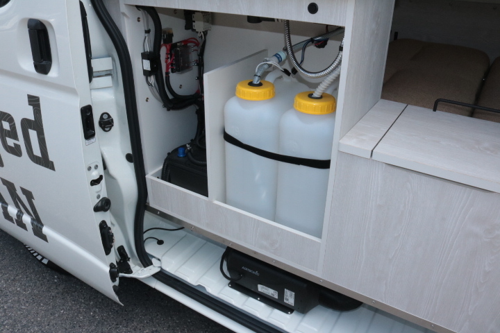 キャンピングカーバンコン